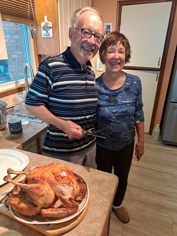 2022 Johnny Visit Johnny & Kathy Cooking Turkey