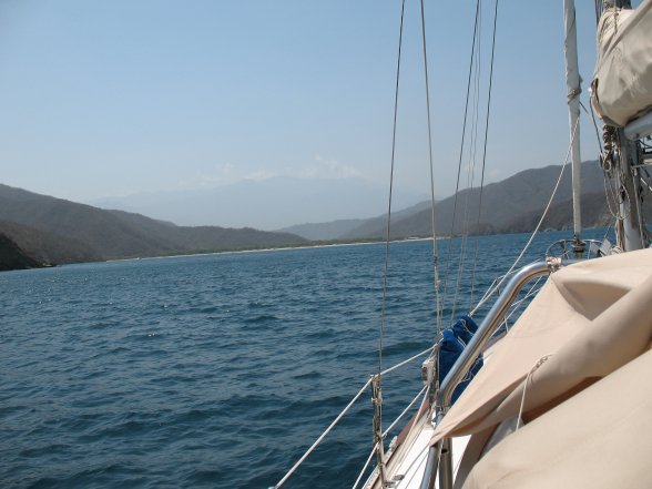 Entering Anchon
        Chica the Fifth Bay