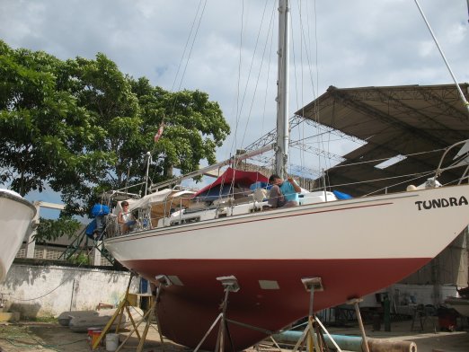 Kathy and Tundra
        are almost ready to launch at Ferro Alguimar