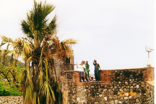 We visited the local Fort on the Island
          of Statia