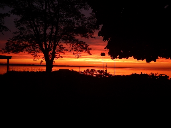 2016
      June sunsets over Lake Huron