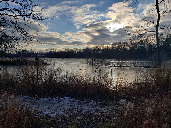 2020 Dec 31 Lake Chipican again trys to freeze