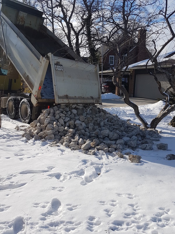 2021 BCt Unloading Wall Stone