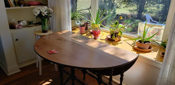 2022 Brian Restores Mothers Old Table