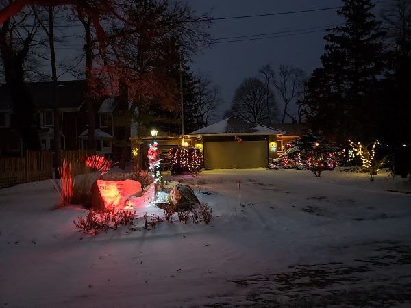 2022 BCt Xmas eve Driveway Lights