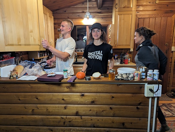 2023 Barrett Rod and Courtney Galiano kitchen