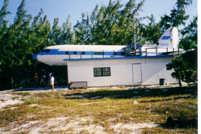 Percy had altered a crashed DC 3 into a
          restaurant wher we dined