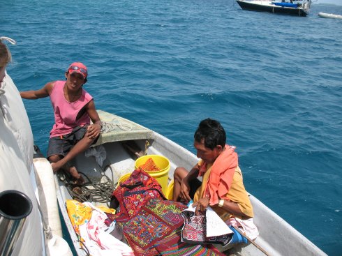 Buying molas from a
        master mola maker