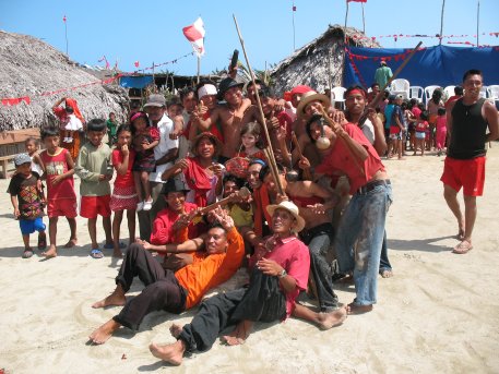 The acting cast of the show pose for a photo