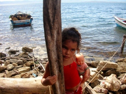 The
          fishermans daughter in the Golfo de Cariaco